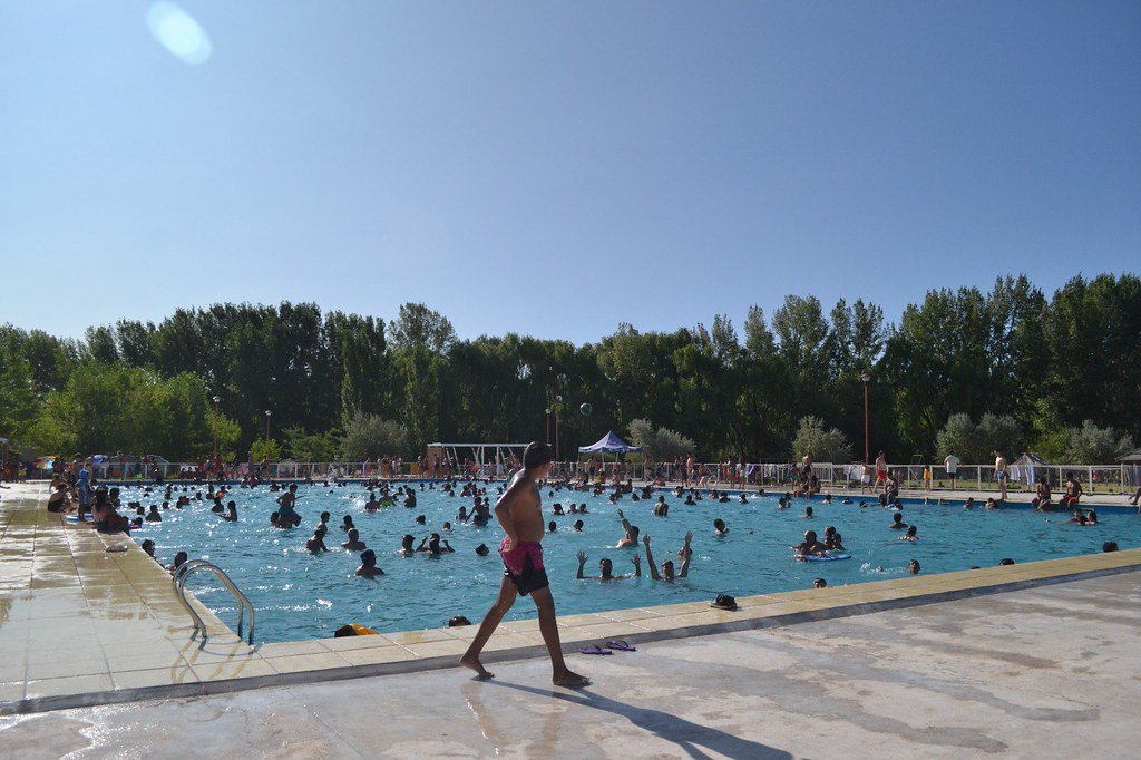 Apertura de la Pileta Municipal en el Parque Costero Isla Jordán