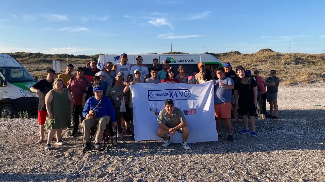 Fundación Kano: jóvenes se van de campamento para fortalecer lazos sociales