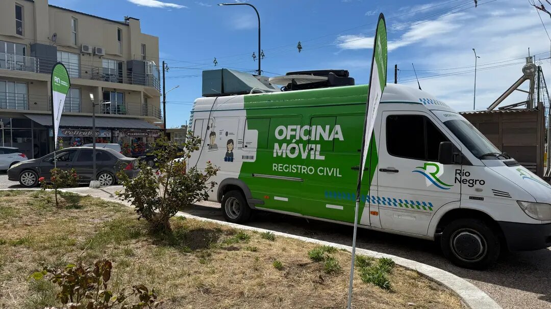 El Registro Civil Móvil llegó a Playas Doradas