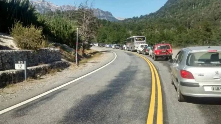 Compras en Chile: Récord de turistas cruzaron el Paso Samoré en enero