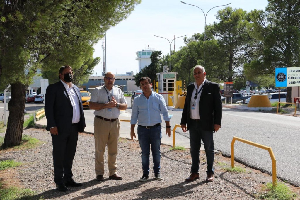 La Municipalidad realizará obras para mejorar  la movilidad peatonal en el acceso al Aeropuerto 