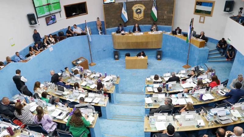 Sesiona la Legislatura y la Defensora presenta su informe in voce