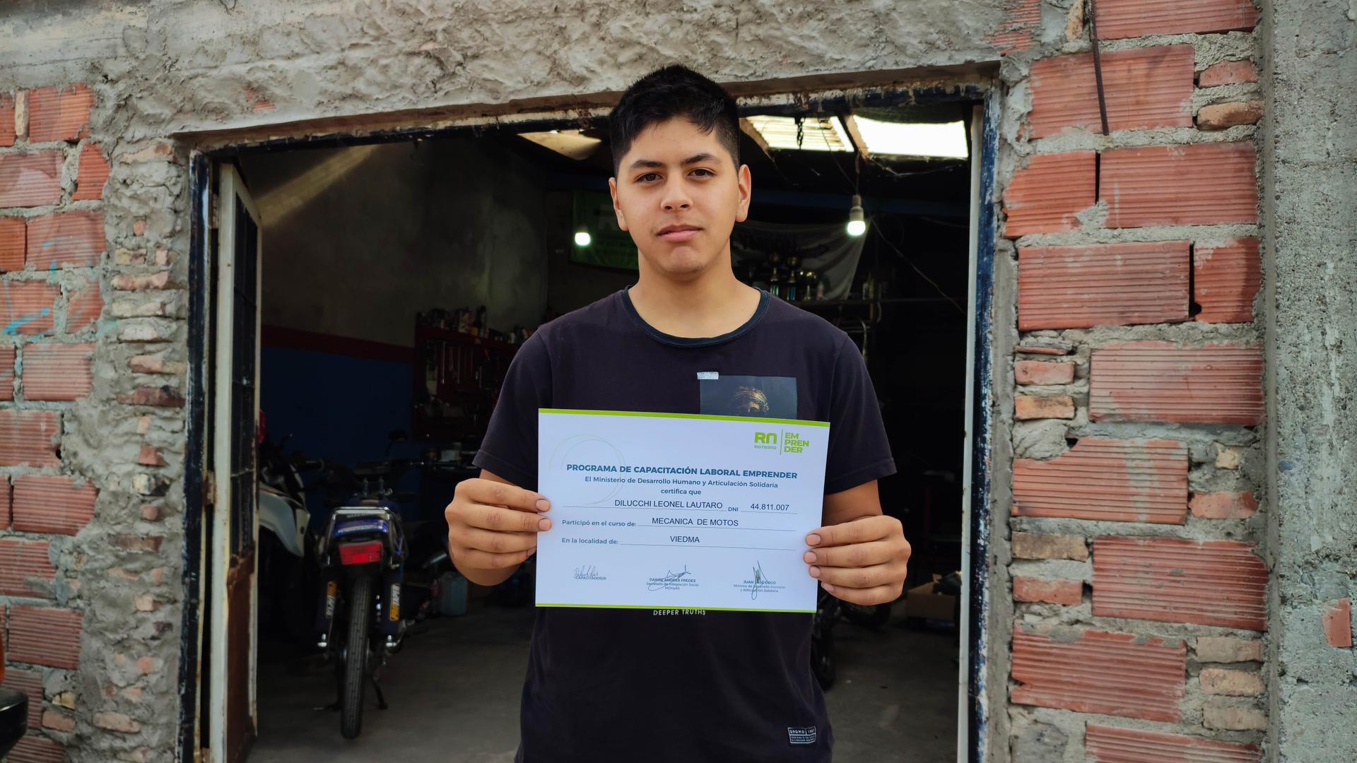 Se capacitó con el Emprender y hoy cuenta con su propio taller de motos