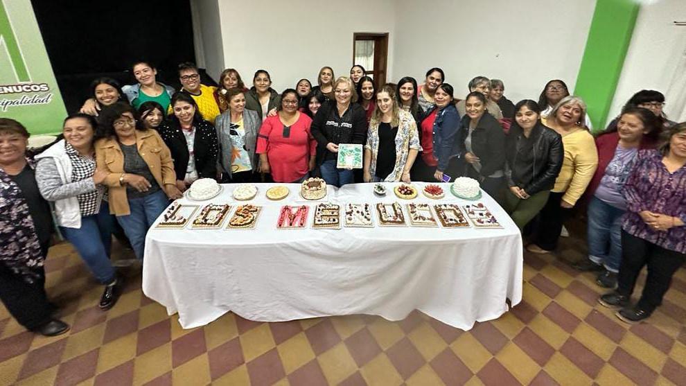 Los Menucos: exitoso cierre de un nuevo taller de repostería
