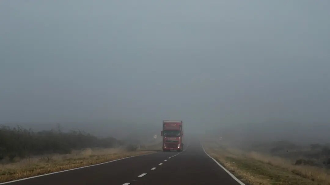 Qué cuidados deben tener los conductores durante las jornada con neblinas