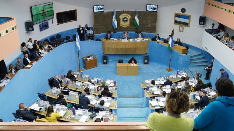 Aprueban iniciativa para crear una ley de gestión pública del turismo