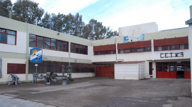 Denuncia policial y pedido a la Justicia por alarmas de bomba en Cipolletti
