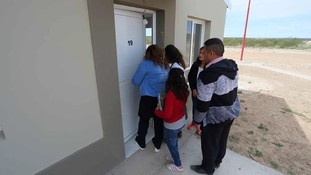 La Provincia licitará casi 600 viviendas para familias rionegrinas