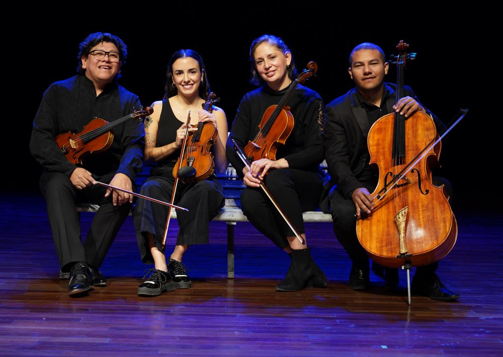 El Cuarteto Confluencia y Dolores Mac Kenzie en el Complejo Cultural Cipolletti