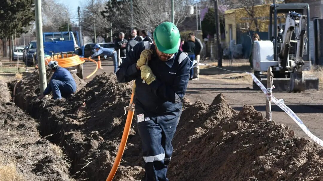 Más de 23.000 familias beneficiadas con servicios básicos