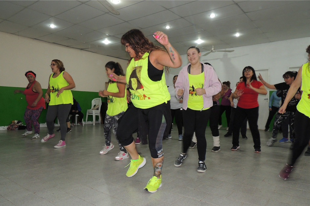 Viernes de Zumba en Santa Elena