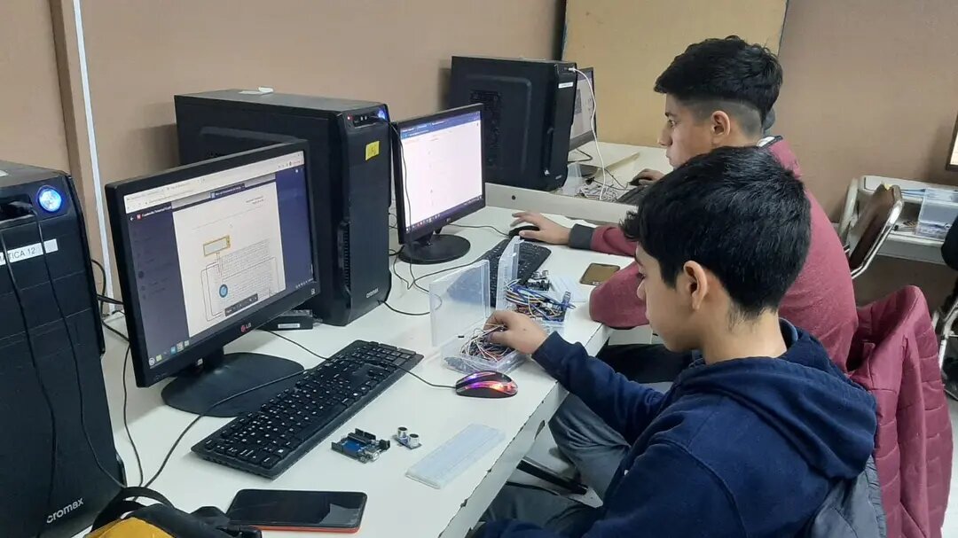 Educación lanza talleres de Programación y Marketing Digital
