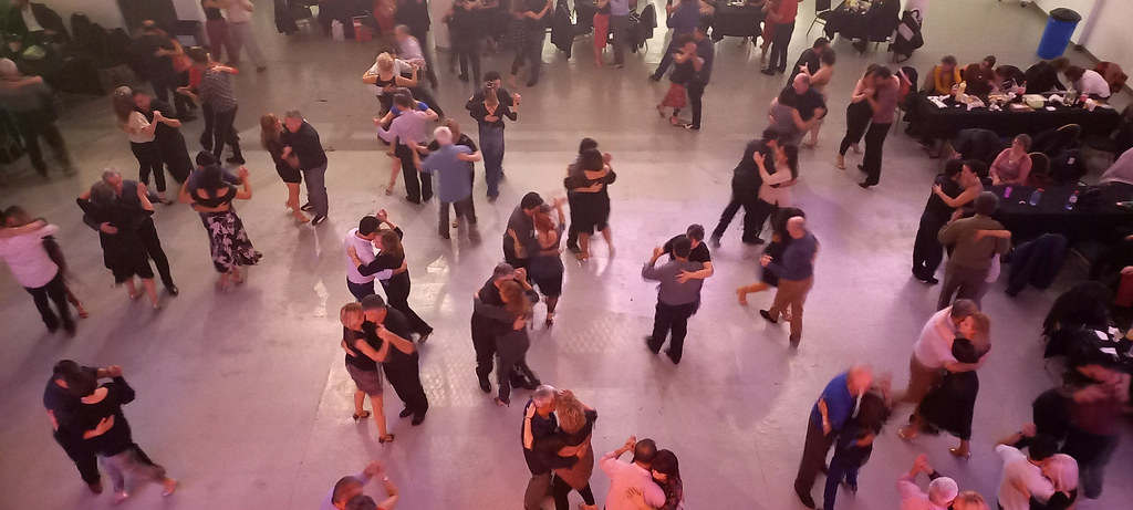 Noche de Milonga en el Complejo Cultural Cipolletti
