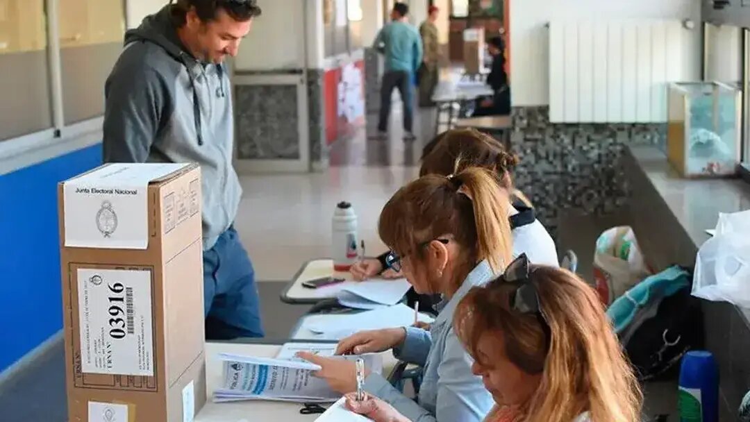 PASO: comenzó la veda electoral
