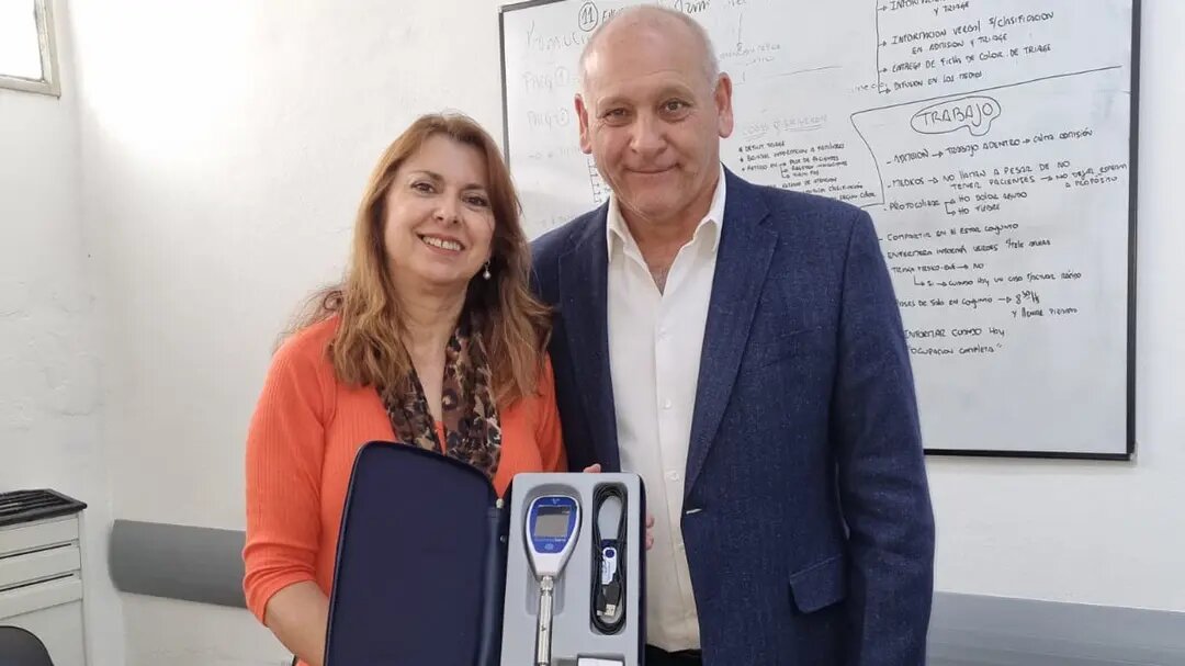 Salud entrega importante equipamiento para la detección de ganglios centinelas
