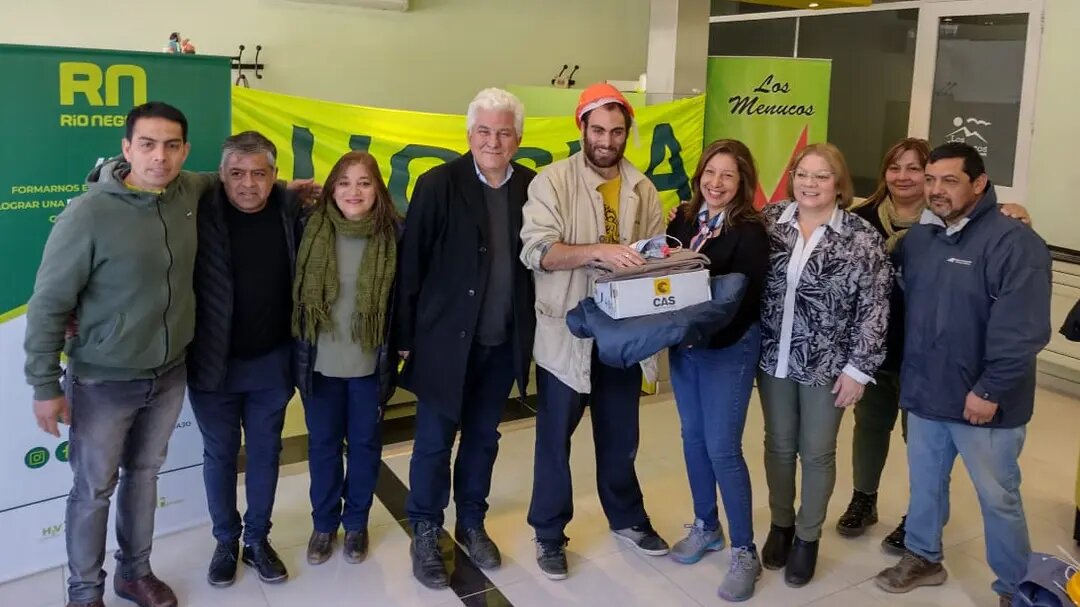 Los Menucos: Carreras entregó insumos para 24 participantes del taller de Soldadura