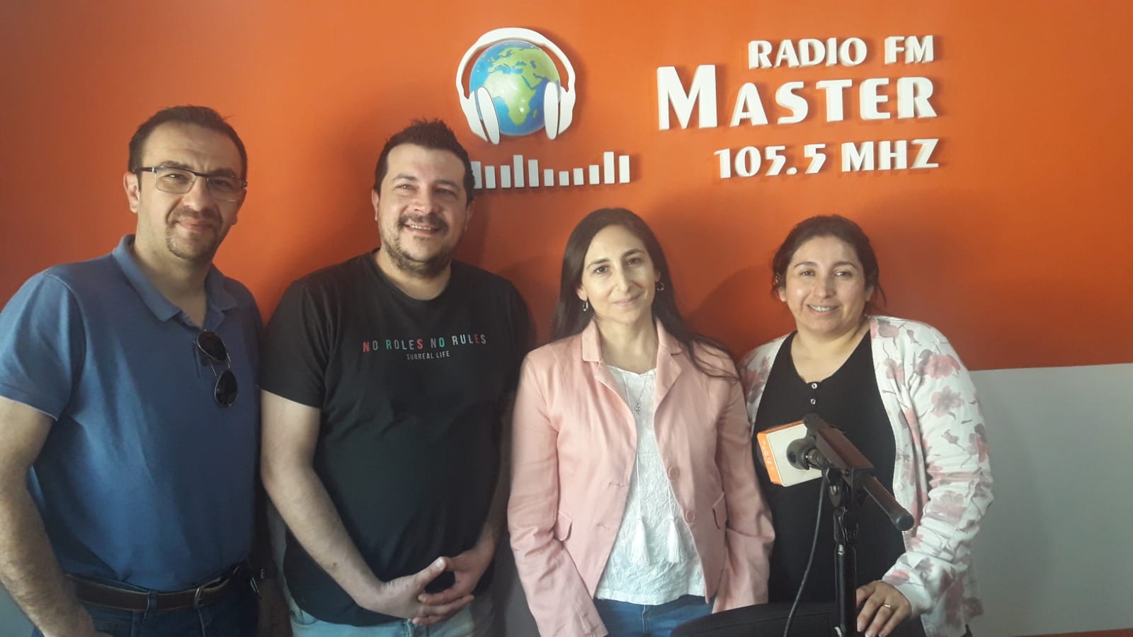 Columna de la Cámara de Comercio de Fernández Oro