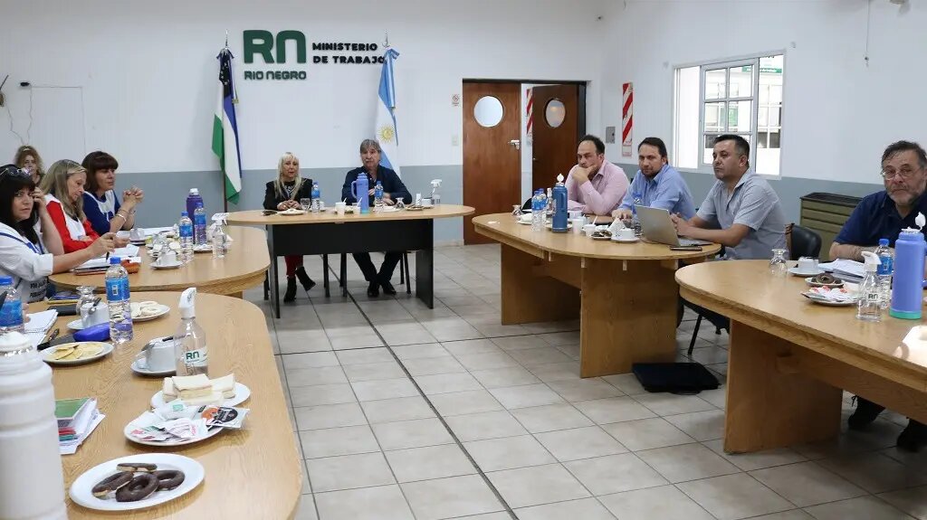 Cuarto intermedio en la negociación paritaria con el sector docente