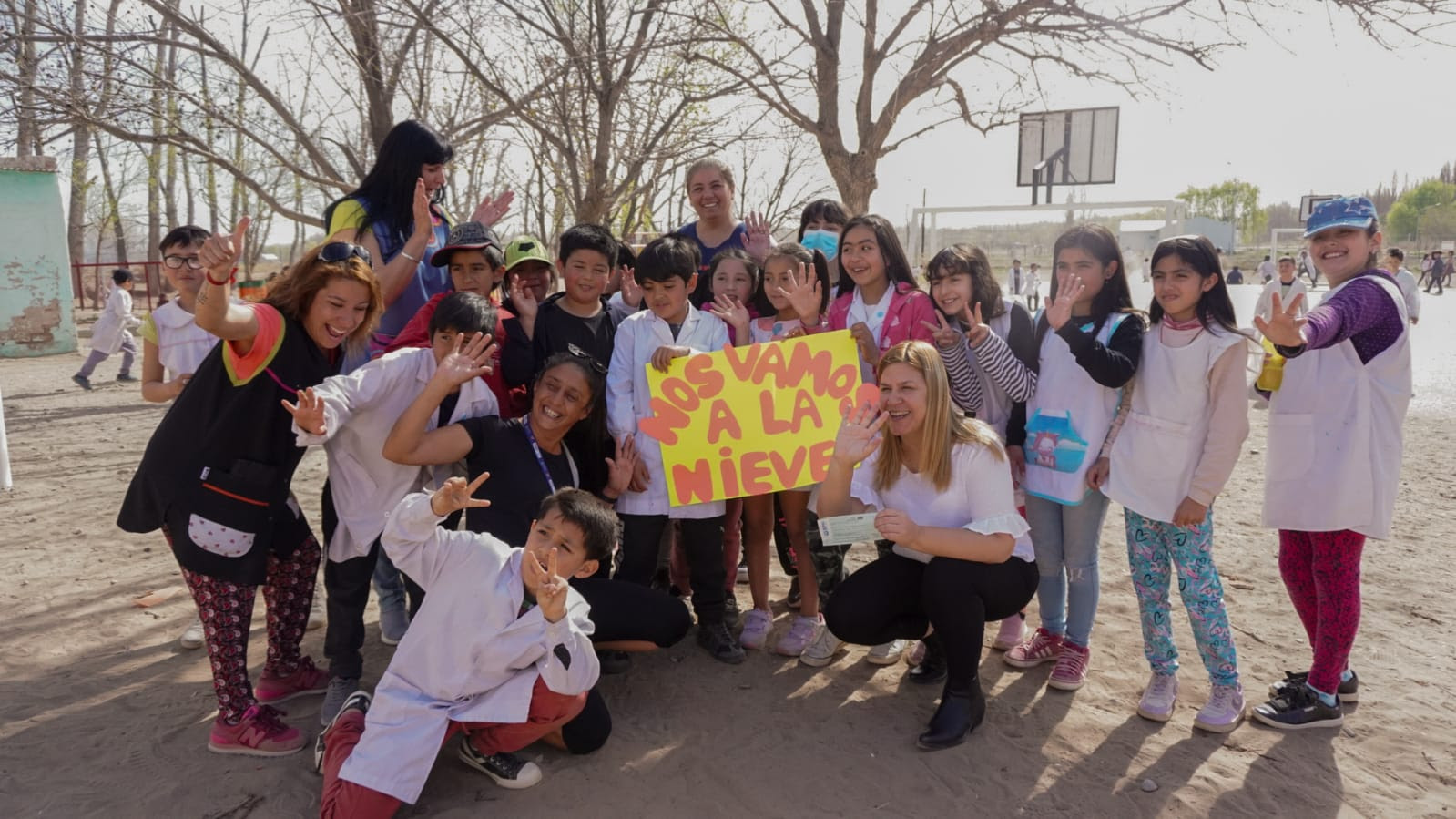 APORTES A LA COMUNIDAD