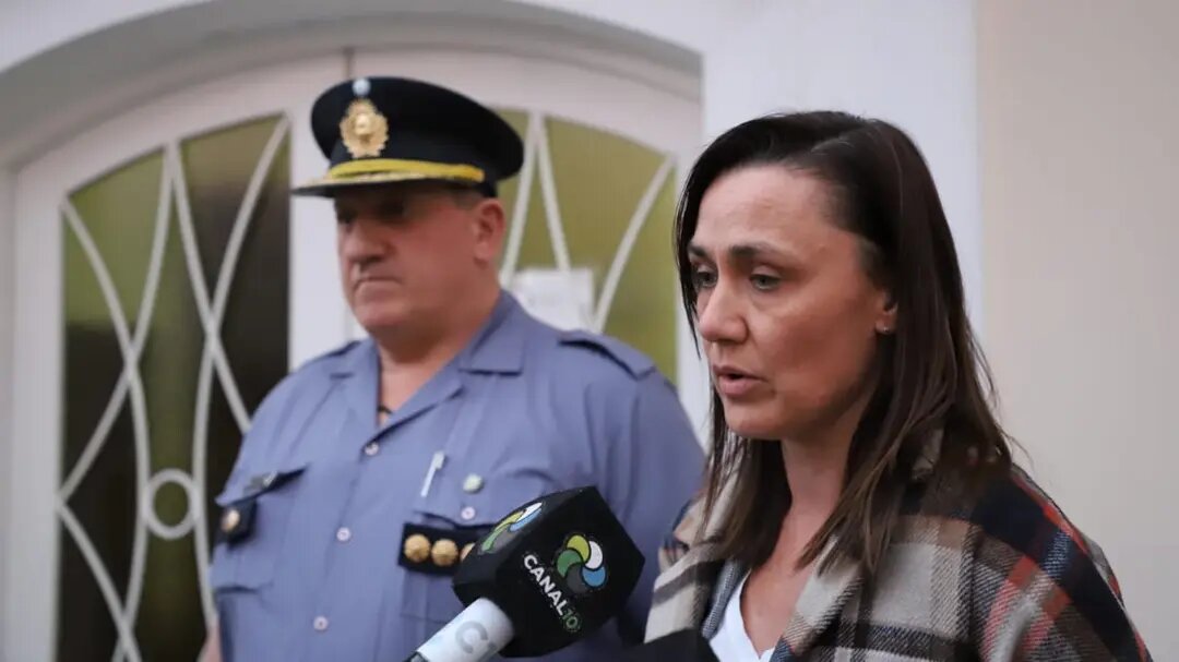 Gobierno y representantes de la Justicia se reunieron con padres y madres de la Escuela 357 de General Roca