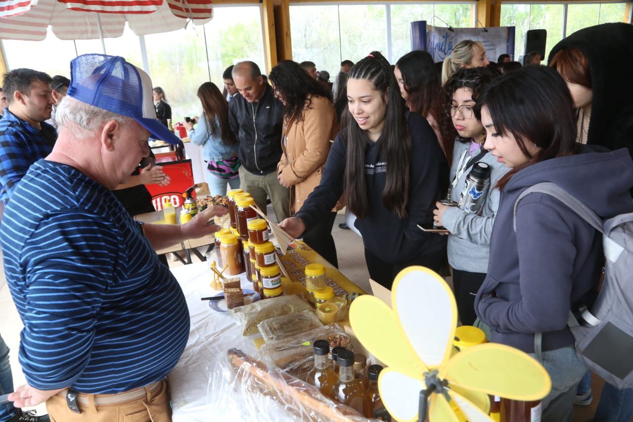 Abrió la temporada turística 2023-2024 en la ciudad de Neuquén con productos nuevos y atractivos para el visitante 