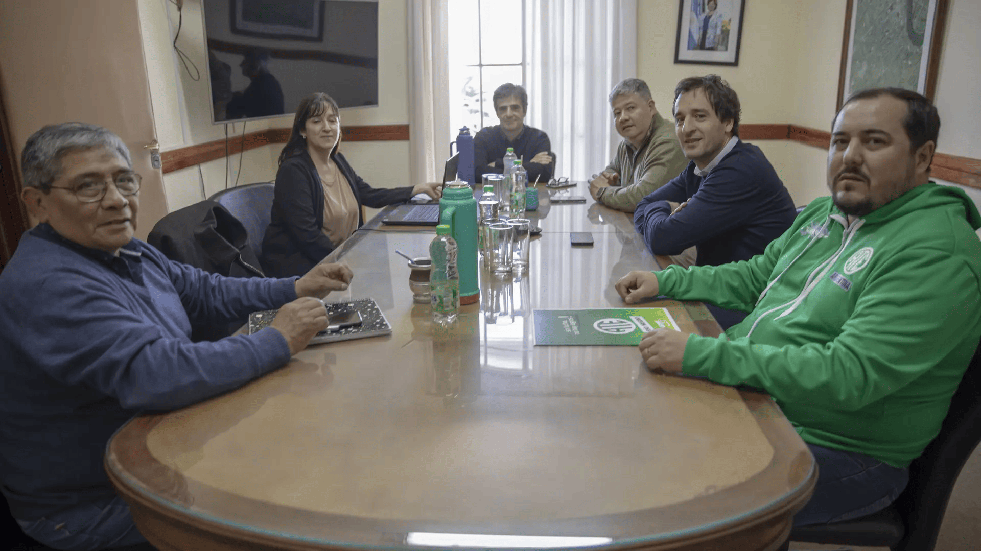 Nueva oferta salarial a los gremios estatales