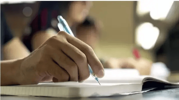 Inició el pago de becas terciarias-universitarias de Río Negro