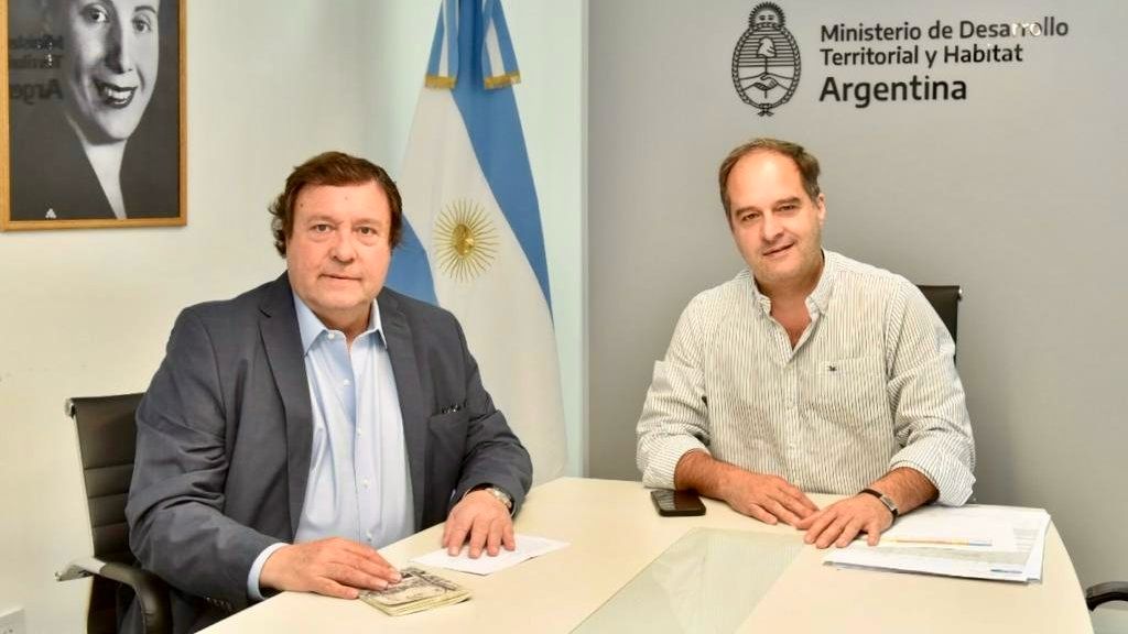 Weretilneck Gestionó la Continuidad de los Planes de Vivienda en Río Negro