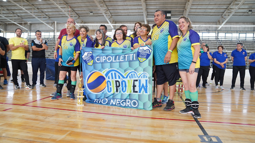 MÁS DE 500 PERSONAS, 150 PARTIDOS Y 48 EQUIPOS FORMARON PARTE DEL 1° TORNEO NACIONAL DE NEWCOM EN CIPOLLETTI