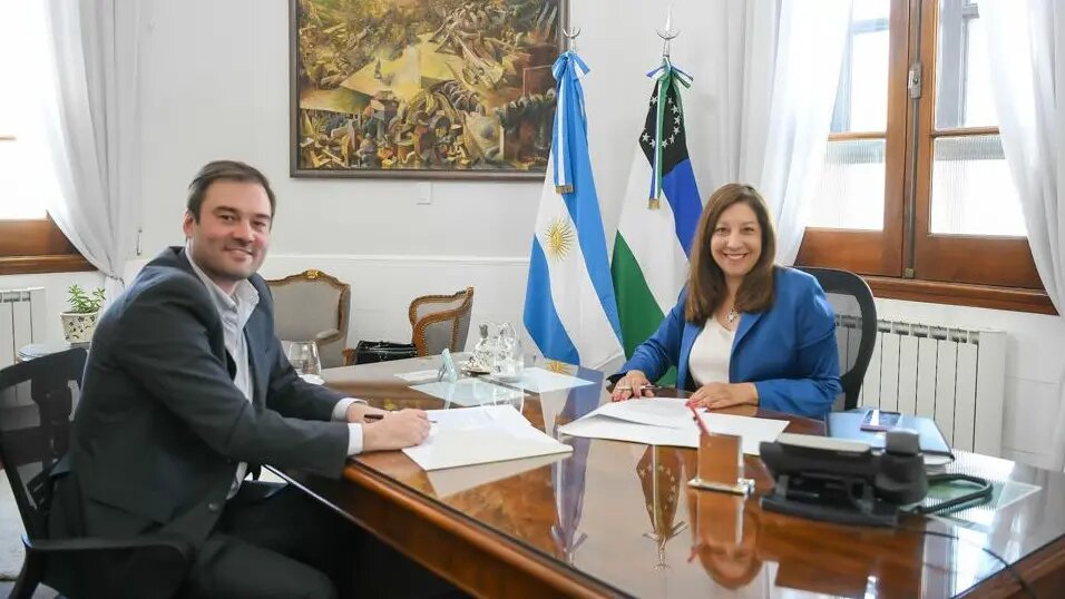 Fernández Oro se suma al programa provincial “Mi Escritura, un Derecho”