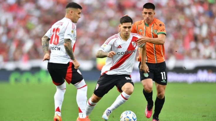 Formación confirmada de River, que repite equipo en su visita a Instituto