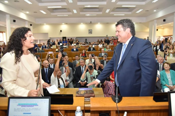 Mariano Gaido juró por segunda vez como intendente y anunció el Plan Estratégico 2030 que transformará definitivamente a Neuquén en una gran metrópolis